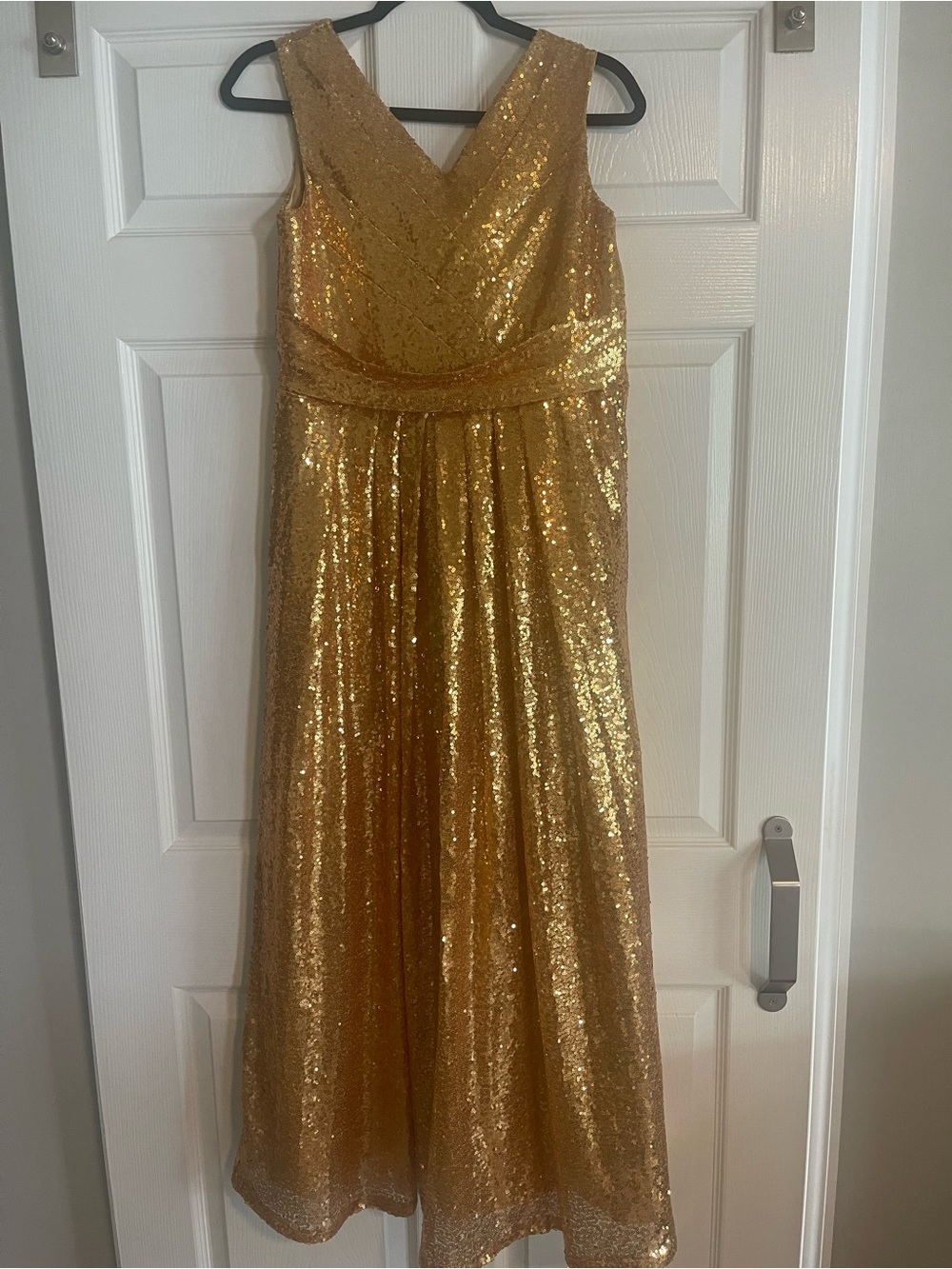 Gold Sequin V-Neck Evening Dress-Girls size 14